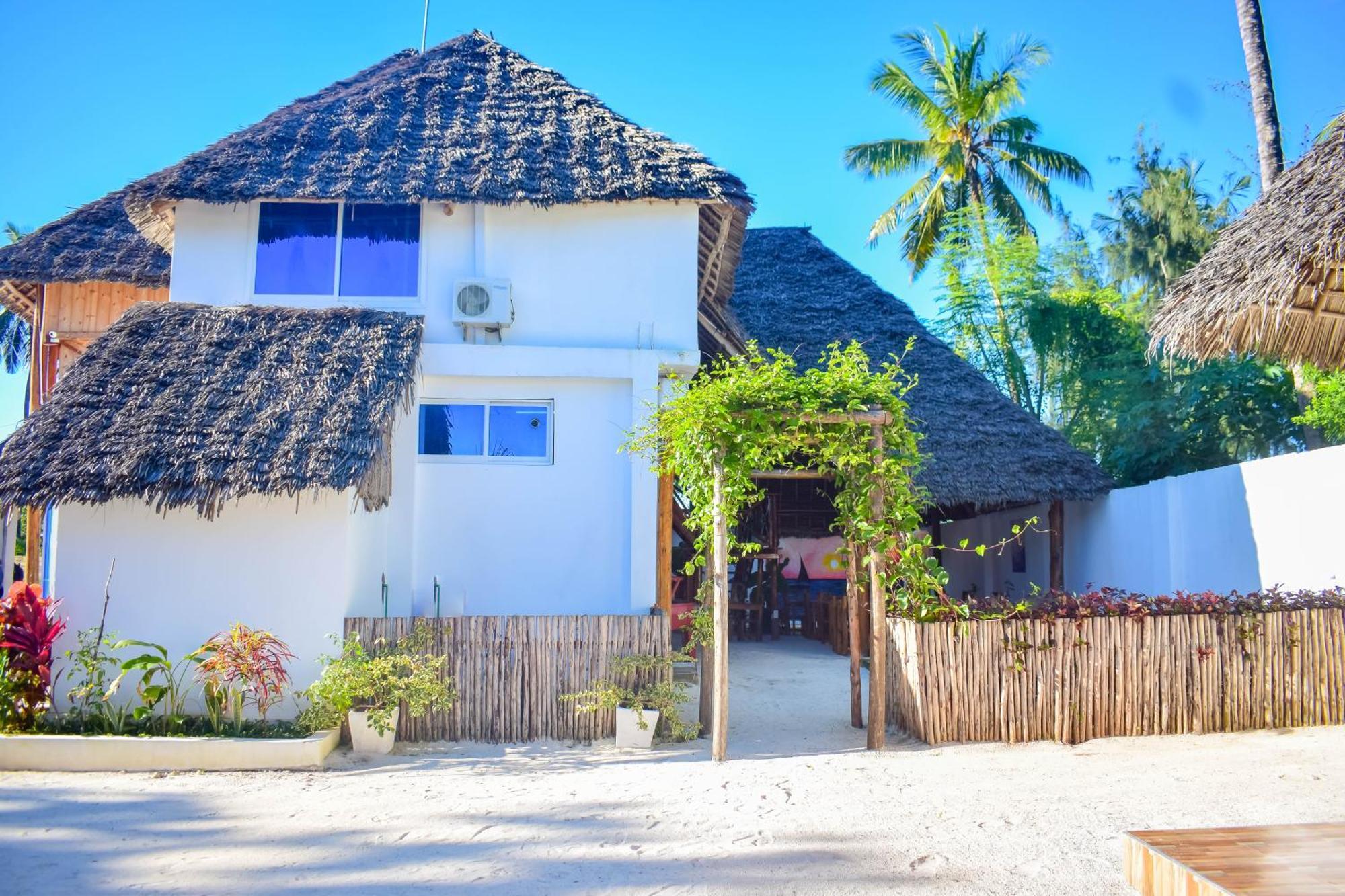Uhuru House And Restaurant Nungwi Exteriér fotografie