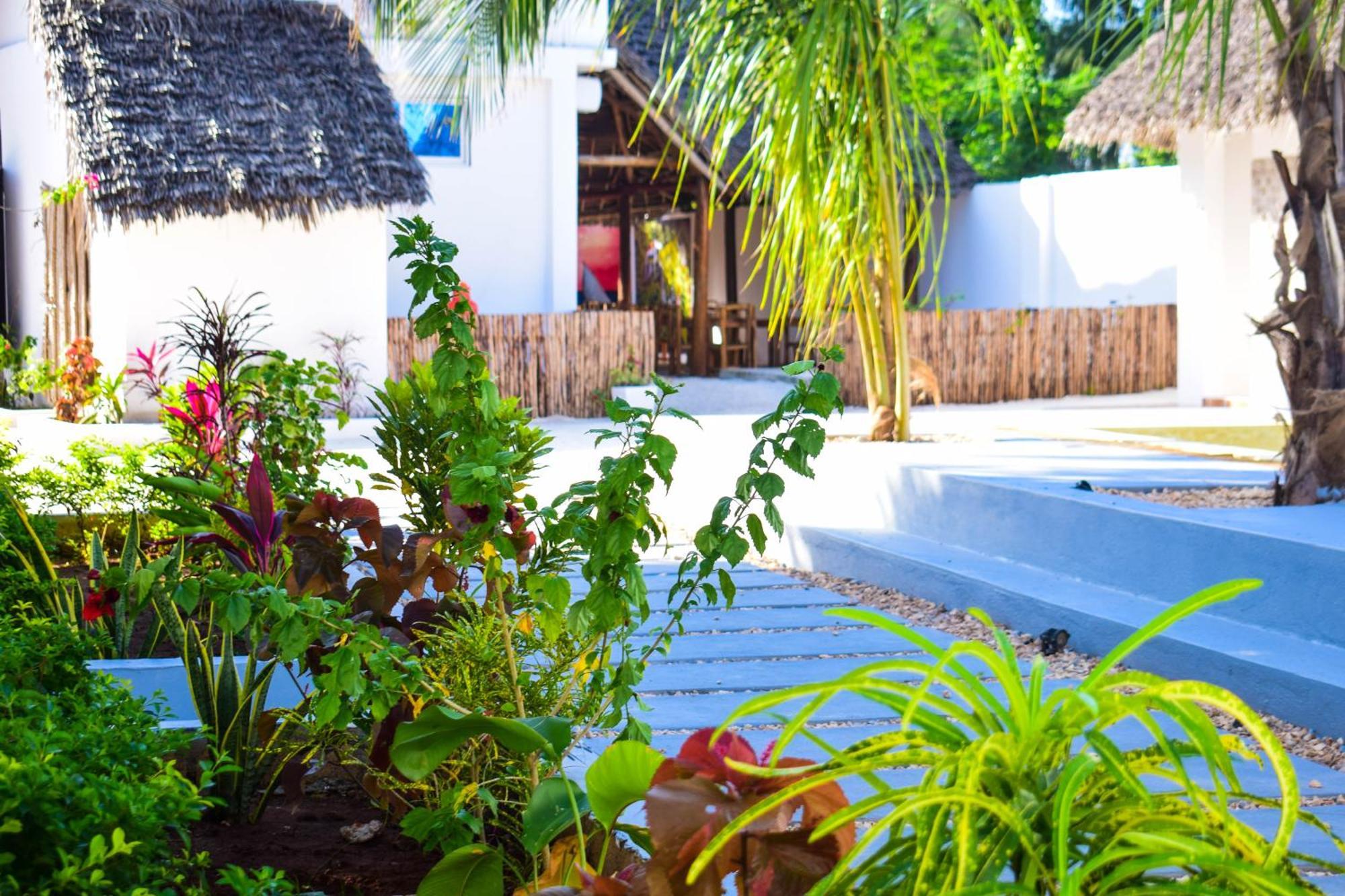 Uhuru House And Restaurant Nungwi Exteriér fotografie