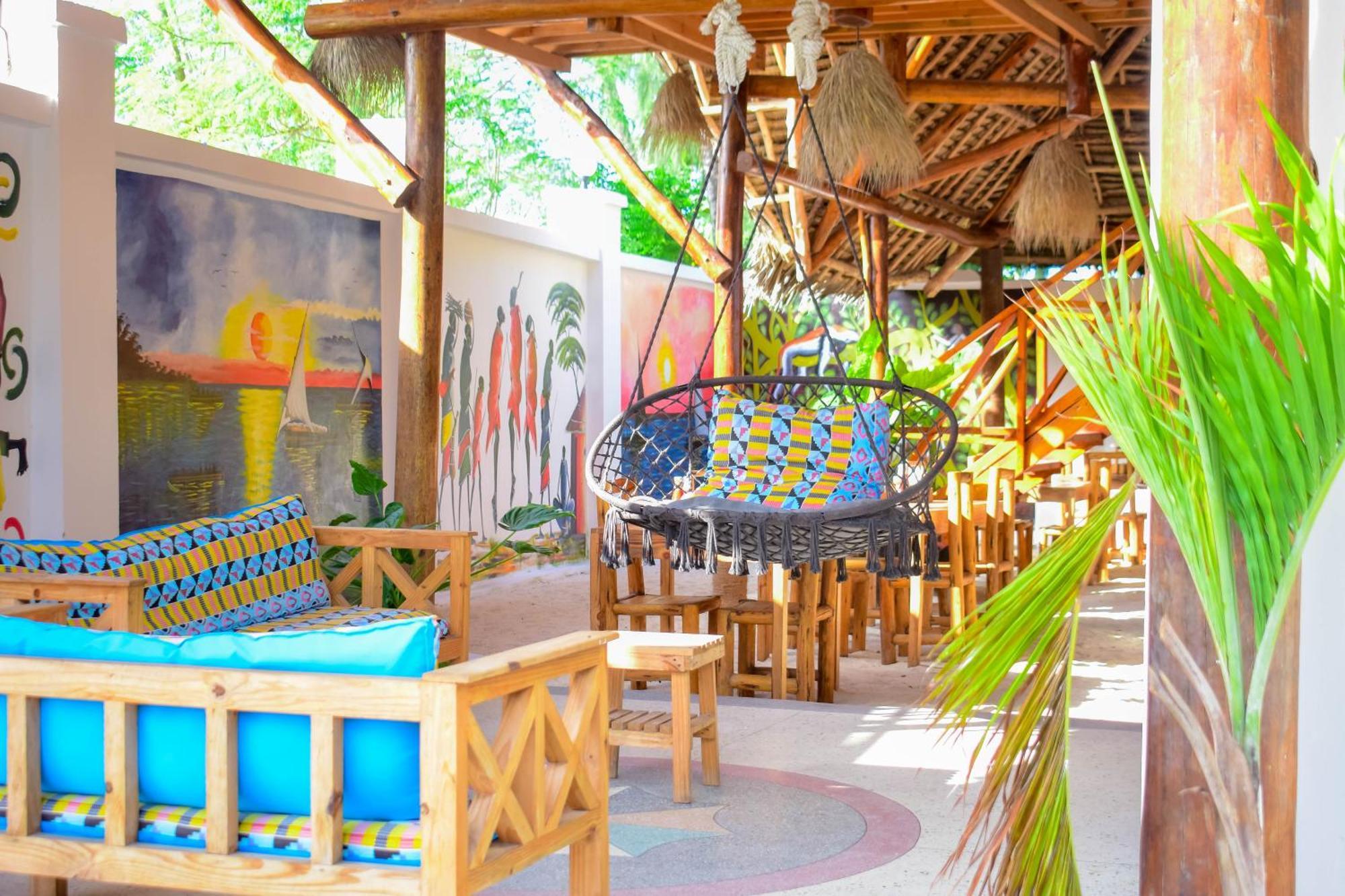 Uhuru House And Restaurant Nungwi Exteriér fotografie